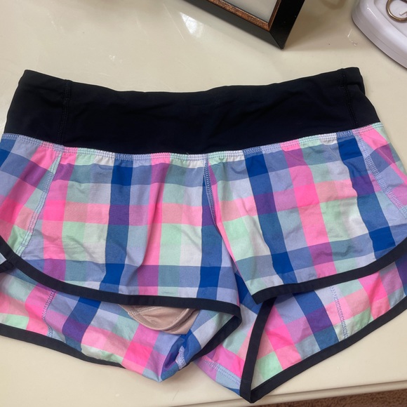 VINTAGE LULU SHORTS!๐๐๐ - Picture 2 of 4